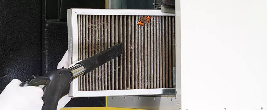Clogged Air Duct Cleaning Process in Cloverleaf, TX