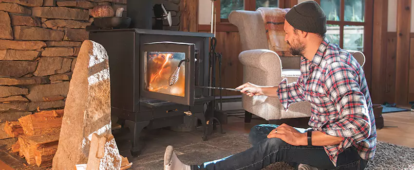 Fireplace Chimney Maintenance in Cloverleaf, Texas